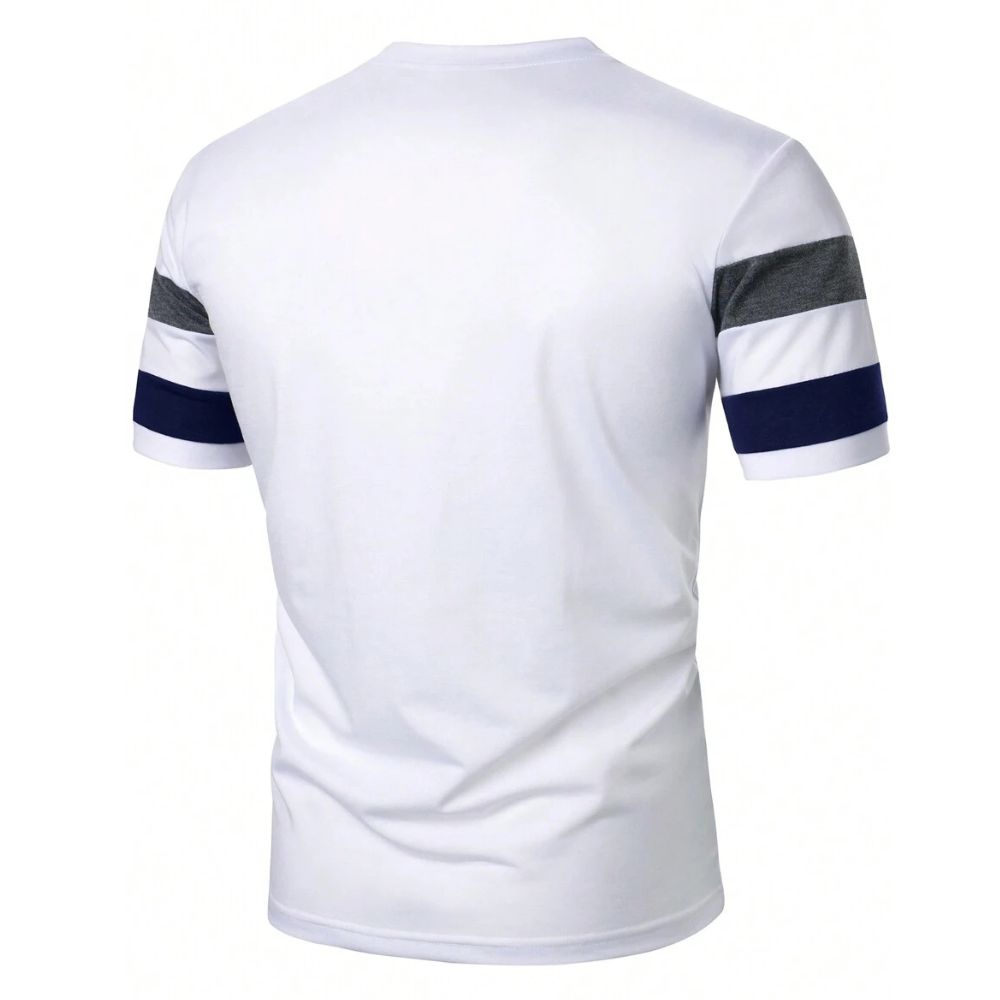 camiseta masculina branca listrada