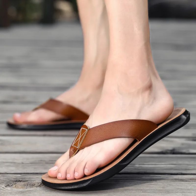 Chinelo de Couro Masculino 